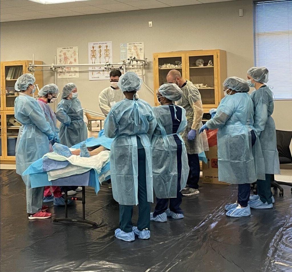 十大网赌平台推荐 Hosts Cadaver Lab Training for Students, Educators, and Medical Professionals